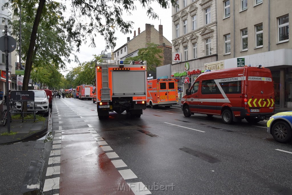 Feuer 2 Koeln Nippes Neusserstr P019.JPG - Miklos Laubert